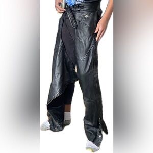 Harley Davidson Mens Large Bar & Shield Stock Leather Chaps Riding 98142-03 VM